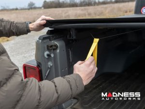 Jeep Gladiator JT Bed Cover - Roll Up - Rough Country - Soft